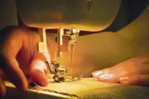 Lohnul se întoarce! Eşecurile din Asia readuc în țară marile branduri