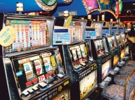 Firmele mici, scoase din piaţa jocurilor de noroc