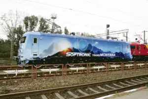 Profesorul de locomotive trece la nivelul următor: trenul de călători