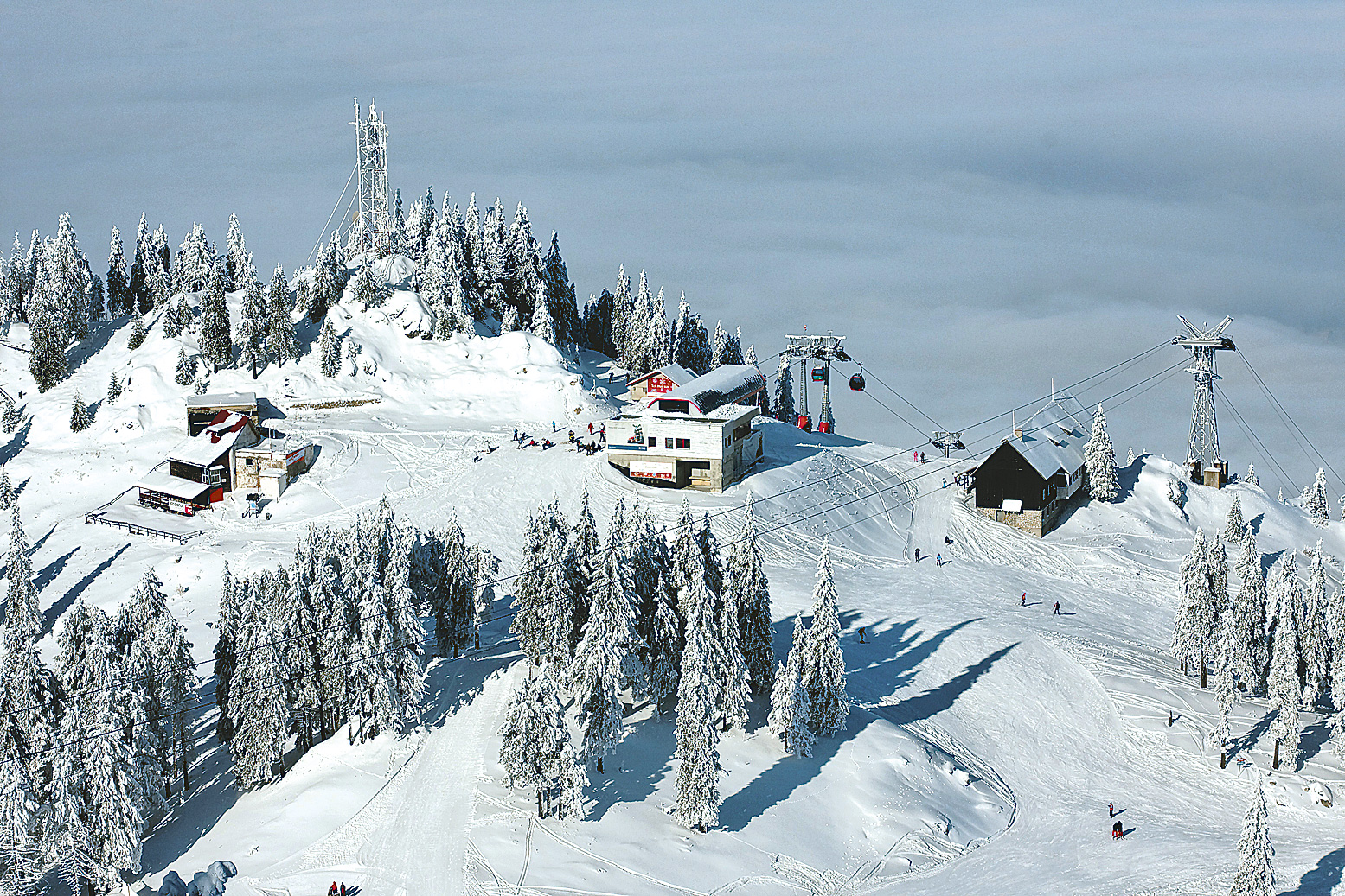 toartă amesteca experienţă  Pârtiile de schi din Predeal şi Poiana Braşov, pregătite pentru sezonul de  iarnă 2013-2014 – Capital