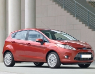 Maşinile anului 2010 în România: Ford Fiesta şi Opel Astra