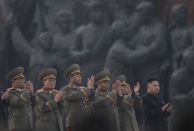 Cu ce ARME ar putea lupta Coreea de Nord într-un conflict cu SUA