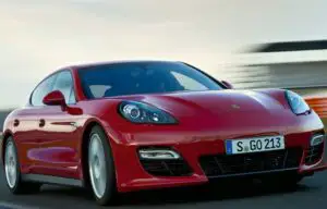 Noul Porsche Panamera GTS, disponibil din februarie la preţul de 128.400 euro