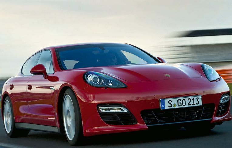 Noul Porsche Panamera GTS, disponibil din februarie la preţul de 128.400 euro