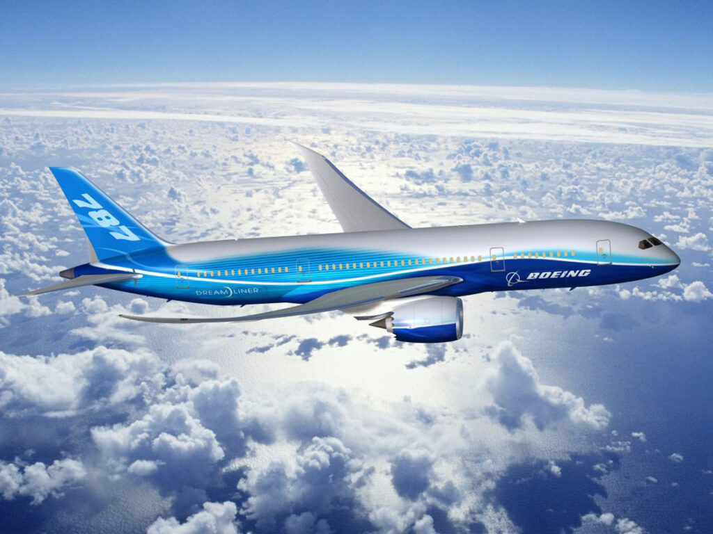 Boeing amână livrarea primului 787 Dreamliner
