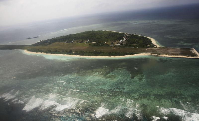Disputa asupra petrolului ia amploare: Ultimatum pentru Filipine din partea unui general chinez