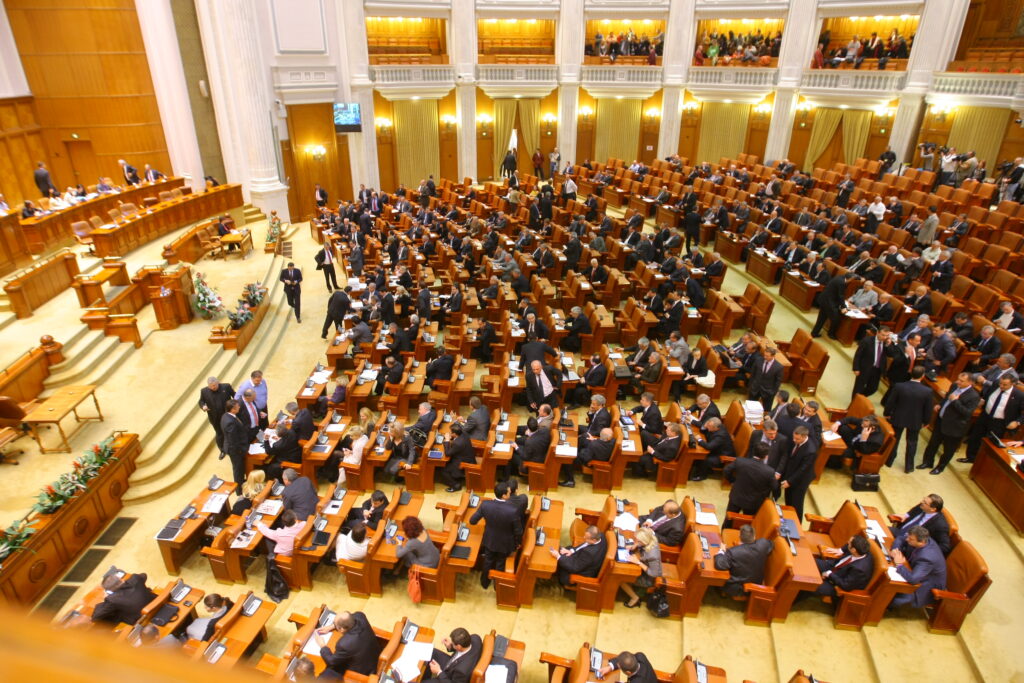 Cum comentează presa străină cele întâmplate ieri în Parlamentul României