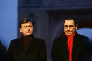 Ponta, un discurs controversat. PNL e mirat, Ungureanu îl apreciază