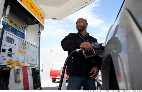Motivul mai puţin cunoscut pentru costul ridicat al benzinei în SUA