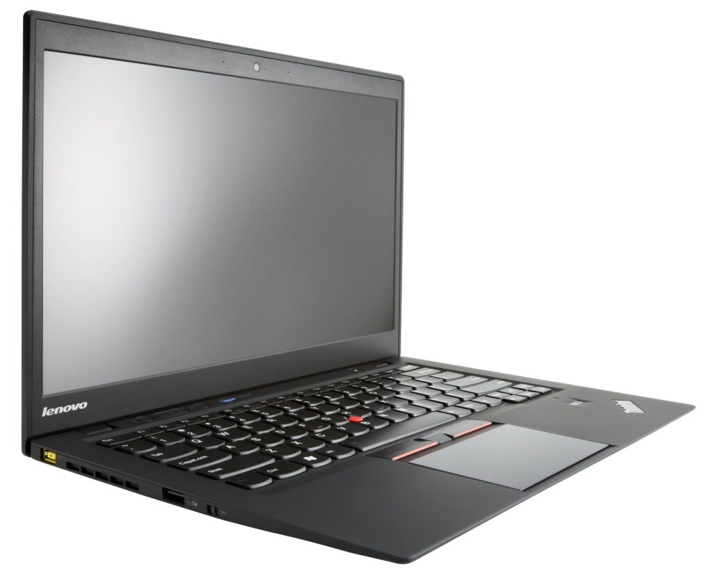 Lenovo celebrează 20 de ani de inovaţie prin lansarea noului vârf de gamă, ThinkPad X1 Carbon