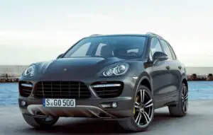Cayenne ridică profitul Porsche
