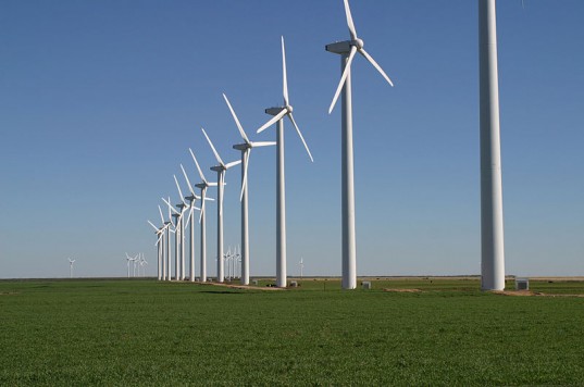 Parcurile eoliene au devenit consumatori de energie, din lipsa vântului, iar centrala Petrom câştigă