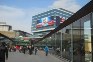 Credeaţi că AFI Palace Cotroceni este uriaş. Iată cel mai mare mall din Europa!
