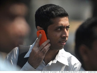 În India există mai multe telefoane mobile decât toalete