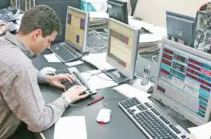 De ce este atât de greu să găseşti un PROGRAMATOR bun în ziua de azi