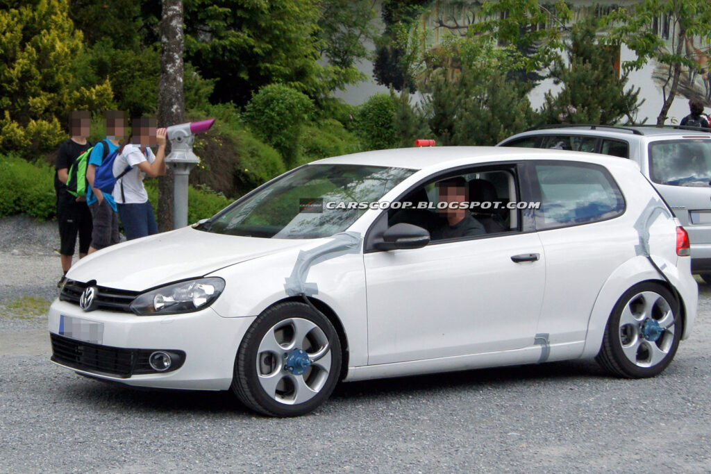 Volkswagen Golf VII în teste. Vezi ce produc nemții