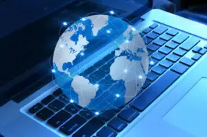 Decizie fără precedent luată în SUA în privinţa internetului