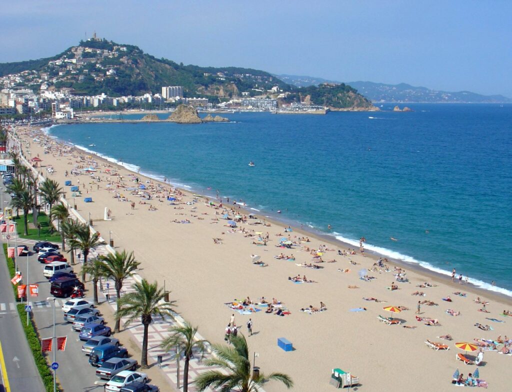 10 miliarde de euro au cheltuit turiştii străini în Spania, în primul trimestru