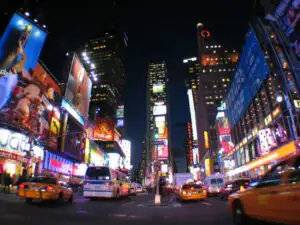 Economia americană a înregistrat o creştere de 3,2% în trimestrul patru