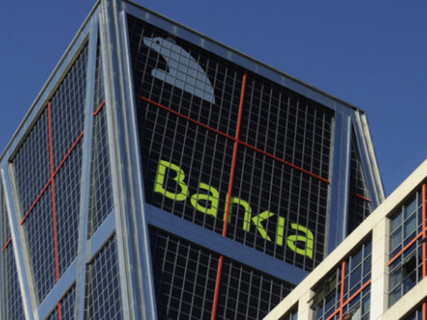 Ce profit a obţinut guvernul spaniol din vânzarea a 7,5% din Bankia