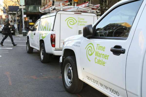 Comcast va achiziţiona Time Warner Cable