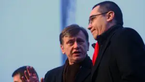Guvernul va bloca investiţii de 600 milioane de lei pentru a compensa amânarea accizei