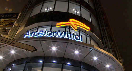 ArcelorMittal vrea să achiziționeze cea mai mare oțelărie din Europa