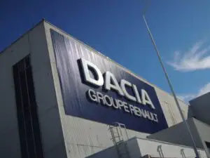 Renault vrea ca uzina de la Mioveni să rămână cea mai importantă din afara Franţei