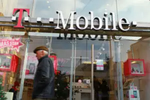 Deutsche Telekom, tranzacţie de 800 de milioane de euro