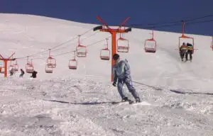 Gradul de ocupare al hotelurilor, sub 50%, în acest week-end pe Valea Prahovei; Poiana Braşov e, însă, plină