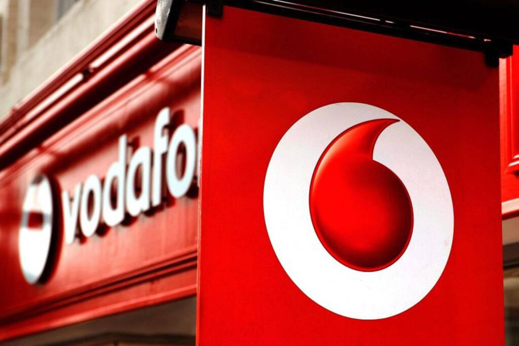 Vodafone: Veniturile din servicii au scăzut pentru al şaptelea trimestru consecutiv