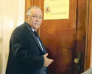 Băncile mai au schelete de scos din dulapuri