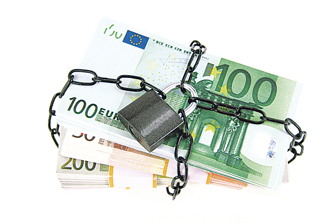 Legislaţie europeană: Contribuabilii nu vor mai plăti pentru falimentele băncilor