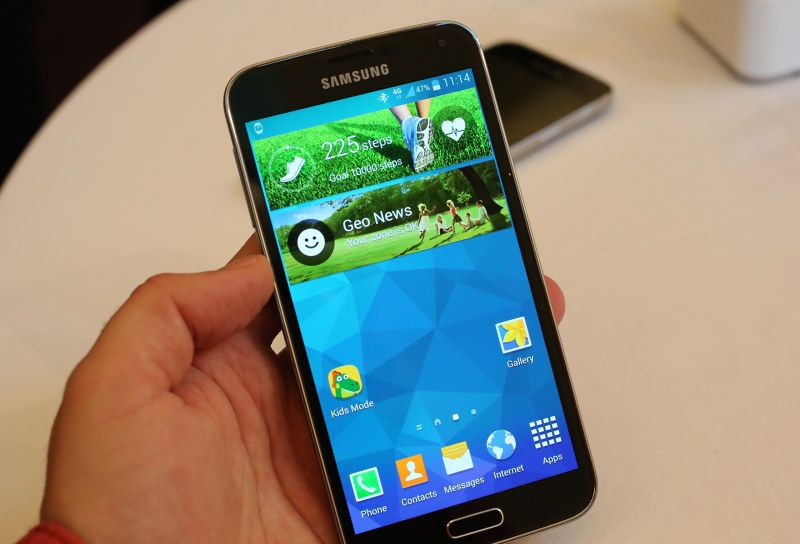 Samsung Galaxy S5, disponibil la precomandă la evoMAG şi Orange