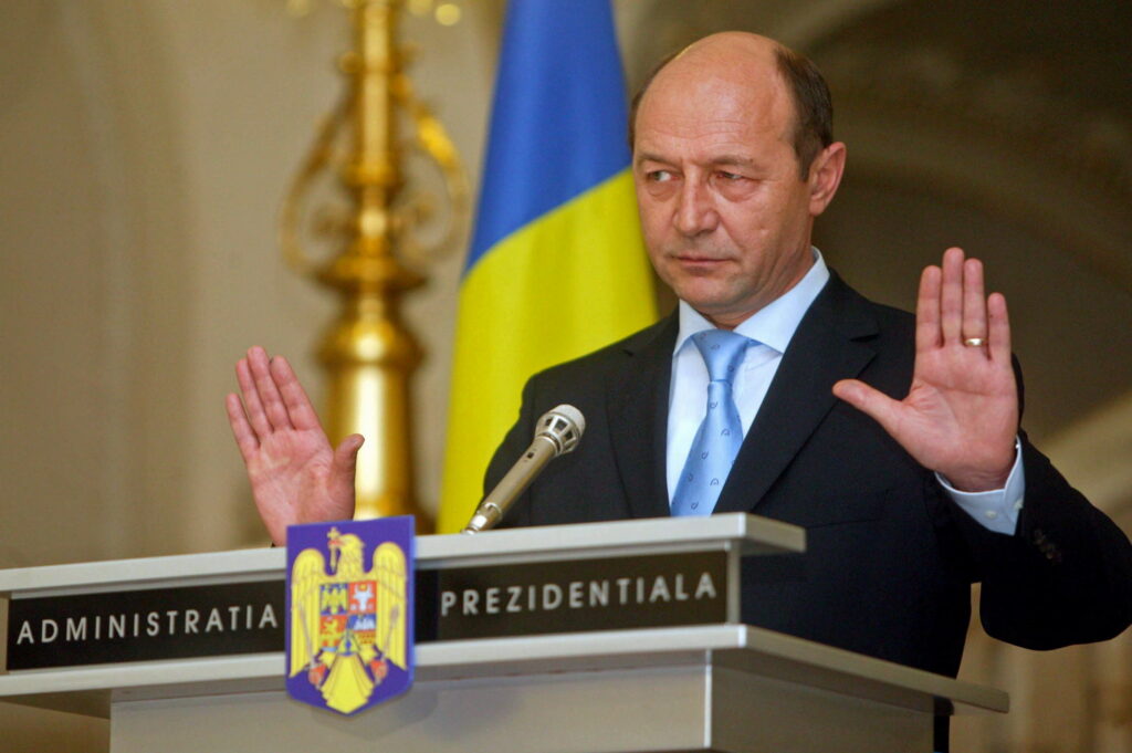 Băsescu: România e capabilă să-şi valorifice resursa de inteligenţă în IT şi să devină un campion al modernizării