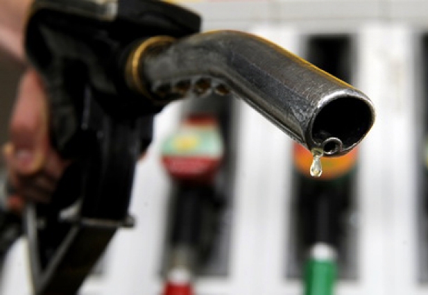 DOCUMENT OFICIAL AL FINANȚELOR: Impactul majorării accizei de la 1 aprilie este de 41 de bani/litru de benzină sau motorină