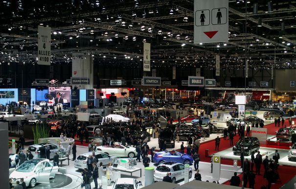 Financial Times: Constructorii auto europeni vor să se relanseze la Salonul Auto de la Geneva