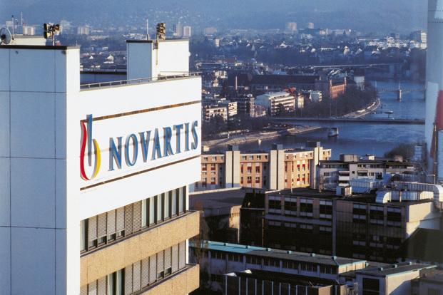 Roche şi Novartis, amendate în Italia pentru că s-au înţeles să promoveze incorect un medicament scump