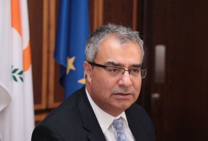 Guvernatorul Băncii Ciprului a demisionat din funcție