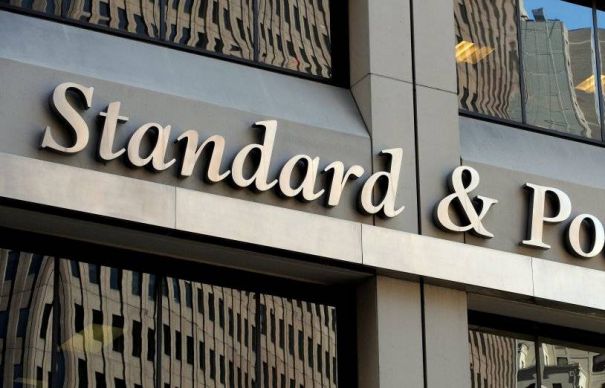 Standard & Poor’s acordă României un rating de tip investment grade