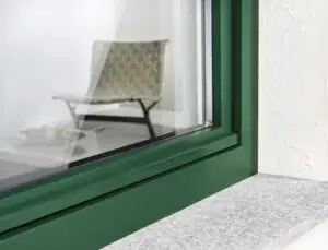 Nemţii de la Veka cumpără producătorul de termopane Gealan