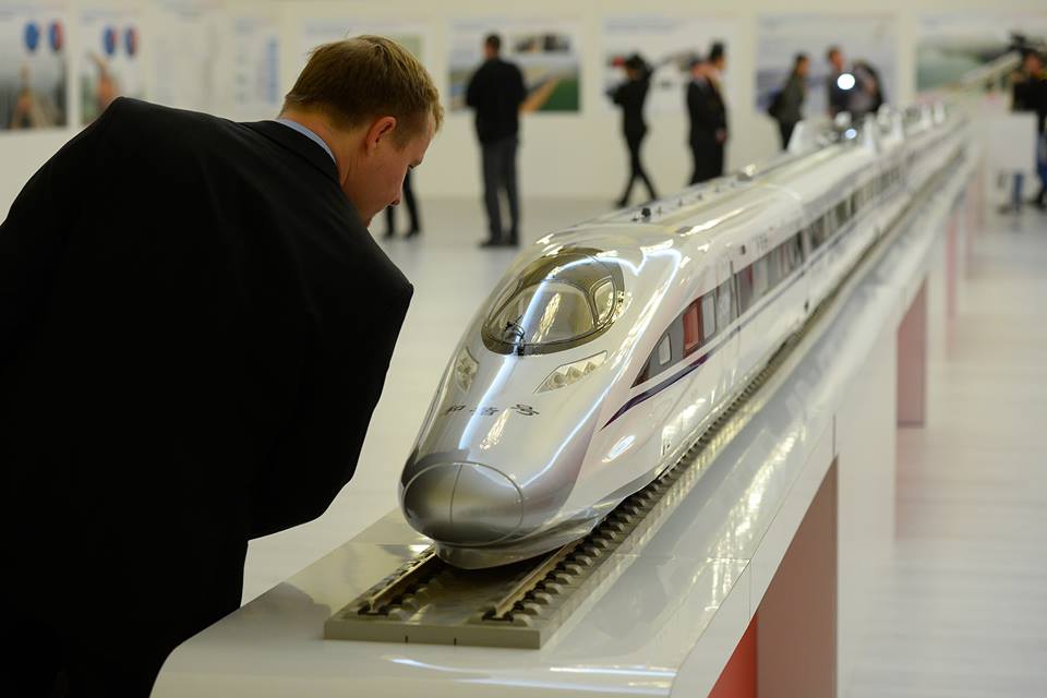 Chinezii încep analizele tehnice pentru trenul de mare viteză