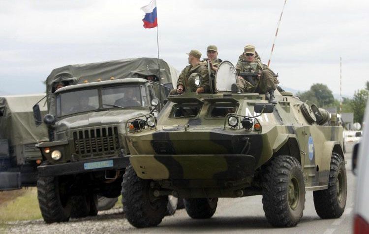 Ucraina va riposta dacă Rusia trimite trupe sub paravanul unei misiuni de menţinere a păcii