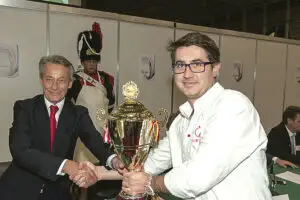 Bogdan Mănoiu, iRewind: «Este mai greu să cucereşti lumea din România»