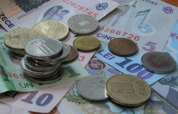 Popa (BNR): În acest moment expunerea în franci elveţieni în total credit neguvernamental este 4,1%