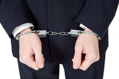 Oameni de afaceri arestaţi preventiv şi reţinuţi la Bacău