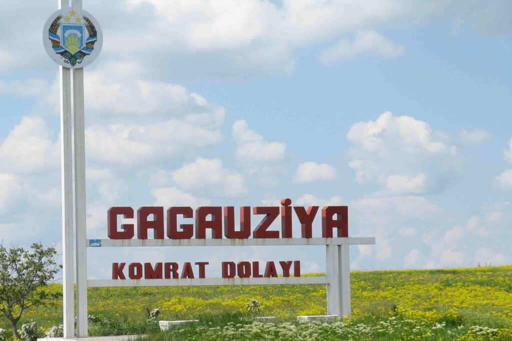 Șeful Găgăuziei susține că PAS a înșelat poporul prin modificarea sintagmei din „limba moldovenească” în „limba română”