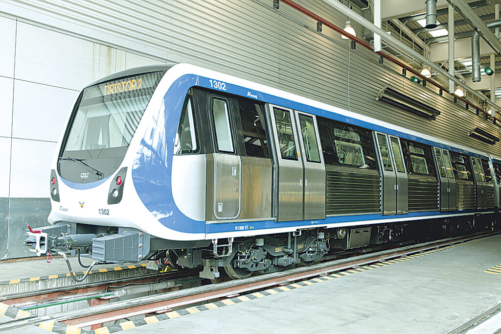 Metrorex cumpără încă 8 trenuri de la firma spaniolă CAF