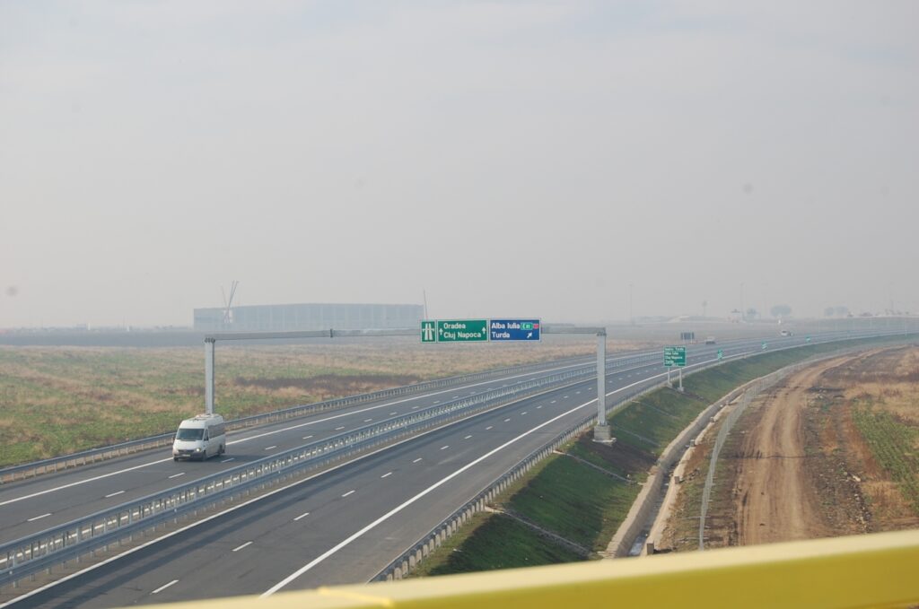 Dan Şova: „În trei ani vom avea încă 391 de kilometri de autostradă finalizaţi”