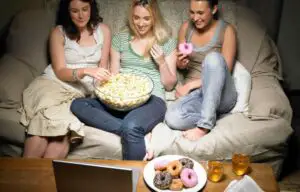 Abonament TV plătit sau televiziune gratis via internet?